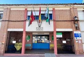 Fotografía de la entrada del colegio público Nuestra Señora de Gracia